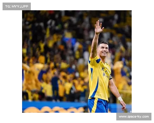 40岁C罗倒钩梦回巅峰，利雅得胜利联赛八连胜