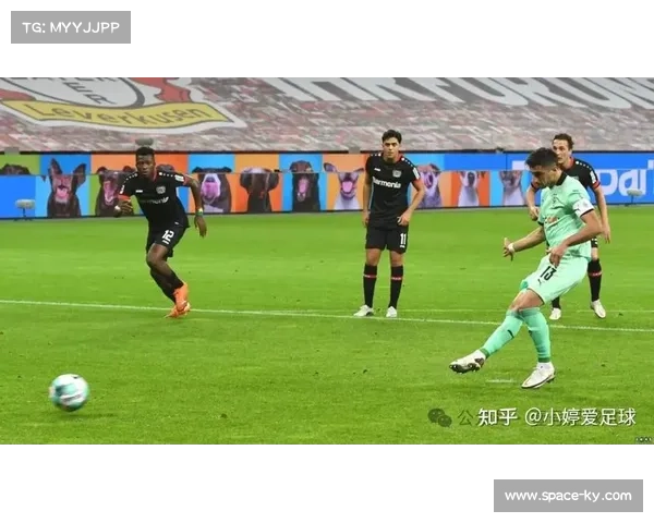 16岁新星艾希霍恩德国杯创最年轻进球纪录,引豪门关注 16岁新星艾希霍恩德国杯创最年轻进球纪录,引豪门关注